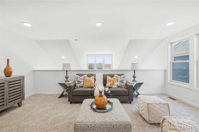 2905 Memphis Street, St Charles, MO 63301