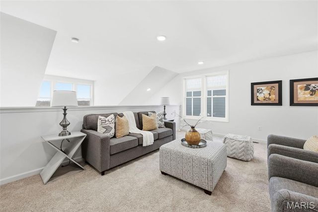 2905 Memphis Street, St Charles, MO 63301