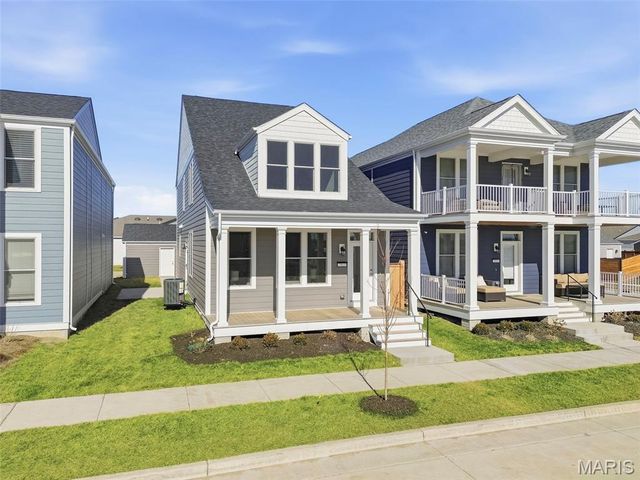 2905 Memphis Street, St Charles, MO 63301