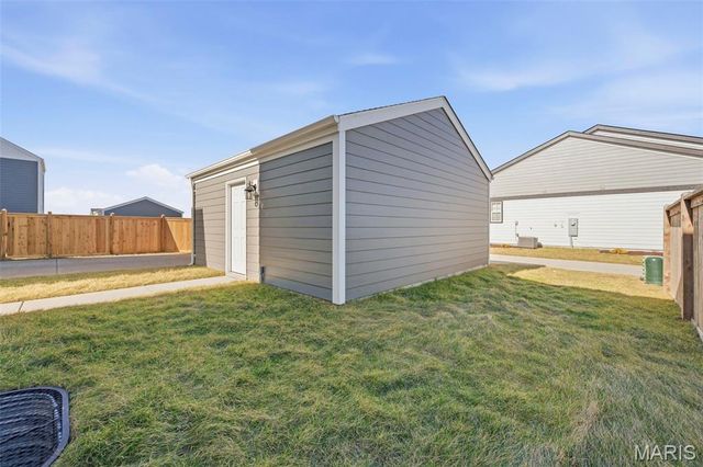 2905 Memphis Street, St Charles, MO 63301