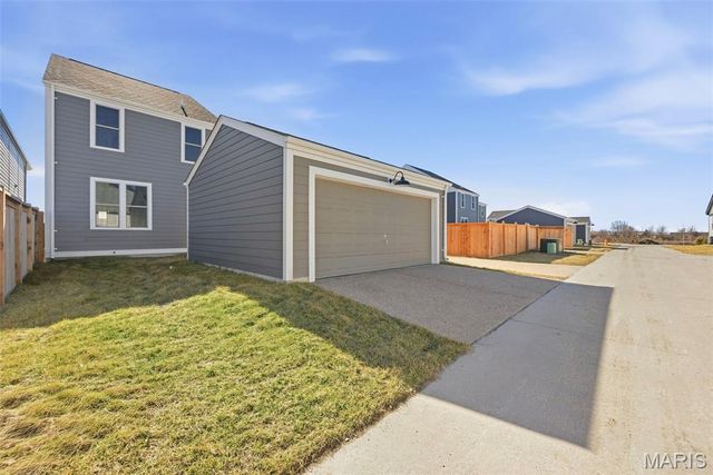 2905 Memphis Street, St Charles, MO 63301