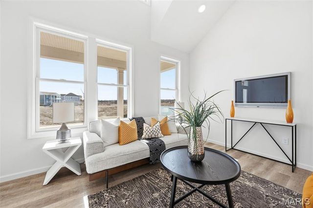 2905 Memphis Street, St Charles, MO 63301