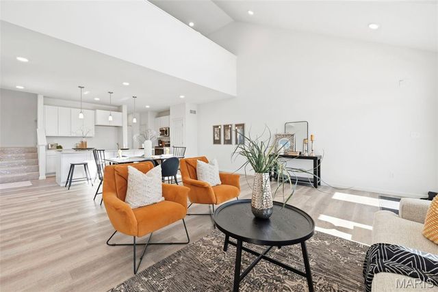 2905 Memphis Street, St Charles, MO 63301