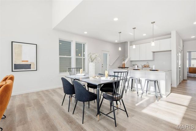 2905 Memphis Street, St Charles, MO 63301