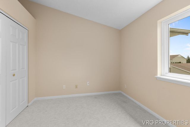 8354 N Jasonville Court Se 46, Caledonia Twp, MI 49316