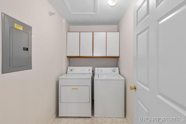 8354 N Jasonville Court Se 46, Caledonia Twp, MI 49316
