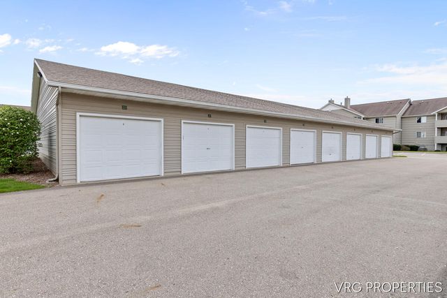8354 N Jasonville Court Se 46, Caledonia Twp, MI 49316