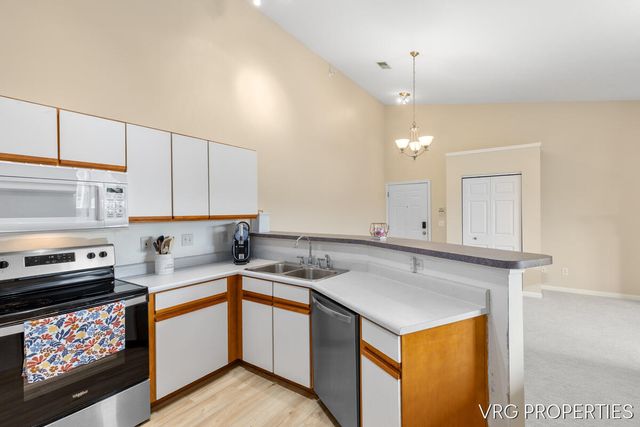 8354 N Jasonville Court Se 46, Caledonia Twp, MI 49316