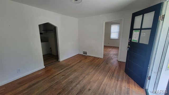 3219 Coles Avenue, St Louis, MO 63114