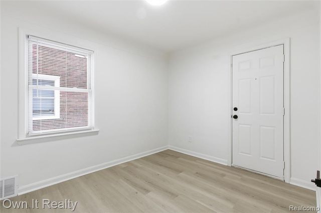 18500 Biltmore Street, Detroit, MI 48235