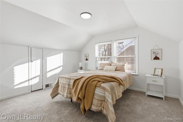 18500 Biltmore Street, Detroit, MI 48235