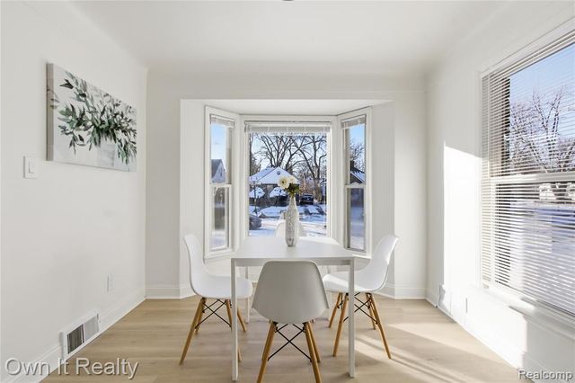 18500 Biltmore Street, Detroit, MI 48235