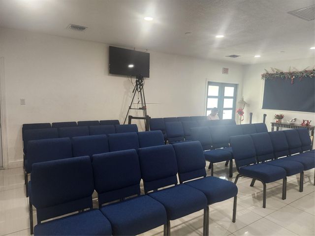 1000 Foster Road, Hallandale Beach, FL 33009