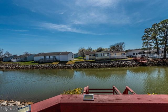 12 COASTAL DR, Berlin, MD 21811