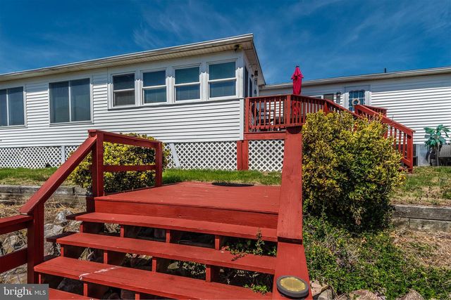 12 COASTAL DR, Berlin, MD 21811