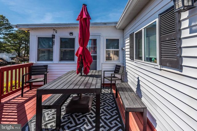 12 COASTAL DR, Berlin, MD 21811