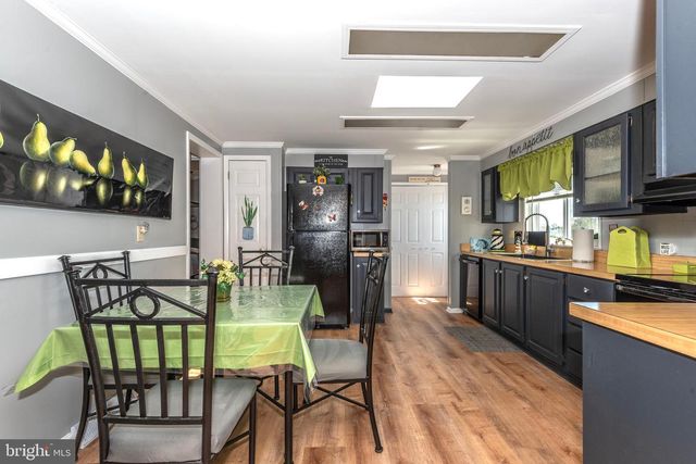 12 COASTAL DR, Berlin, MD 21811