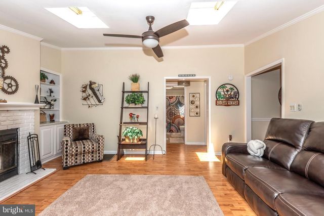 12 COASTAL DR, Berlin, MD 21811