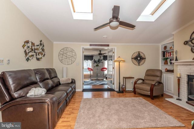 12 COASTAL DR, Berlin, MD 21811