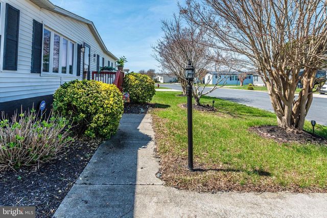 12 COASTAL DR, Berlin, MD 21811