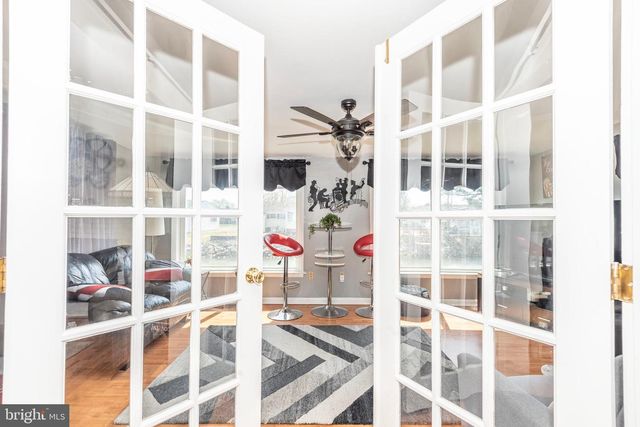 12 COASTAL DR, Berlin, MD 21811