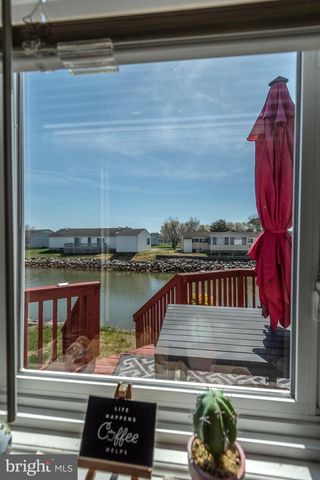 12 COASTAL DR, Berlin, MD 21811