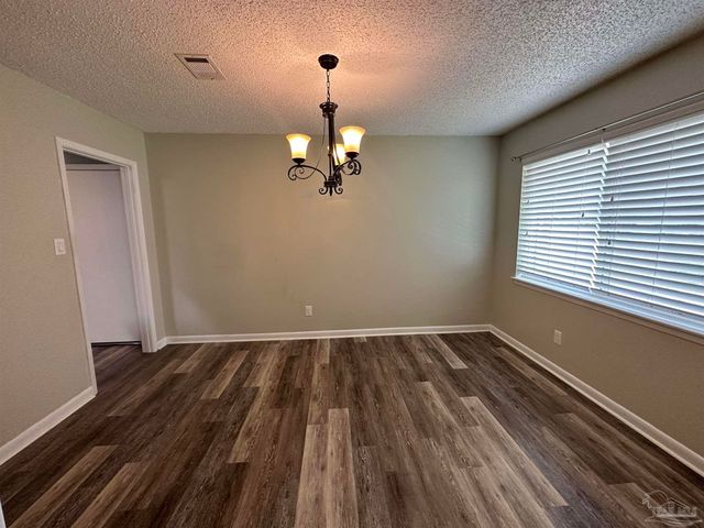 5932 Schofield Dr, Pensacola, FL 32506