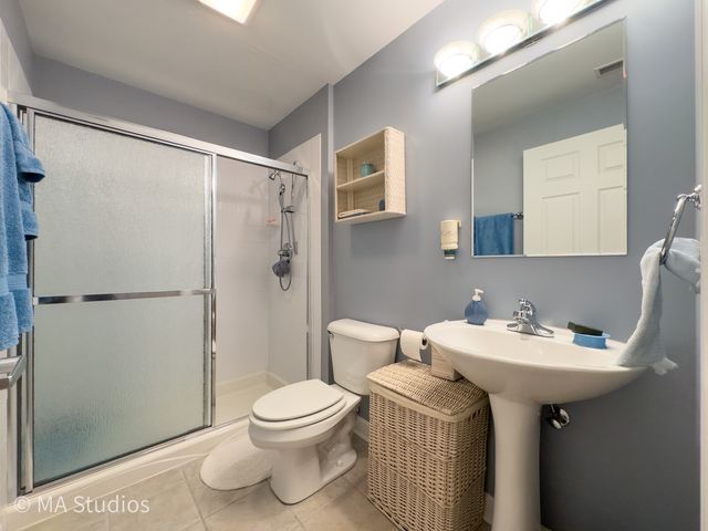 8400 Callie Avenue 312, Morton Grove, IL 60053