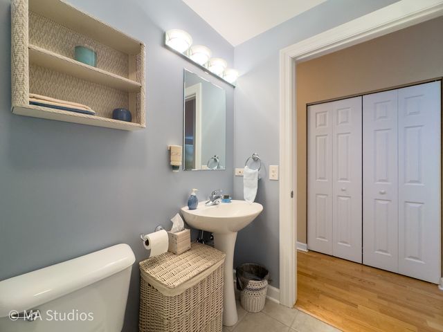 8400 Callie Avenue 312, Morton Grove, IL 60053