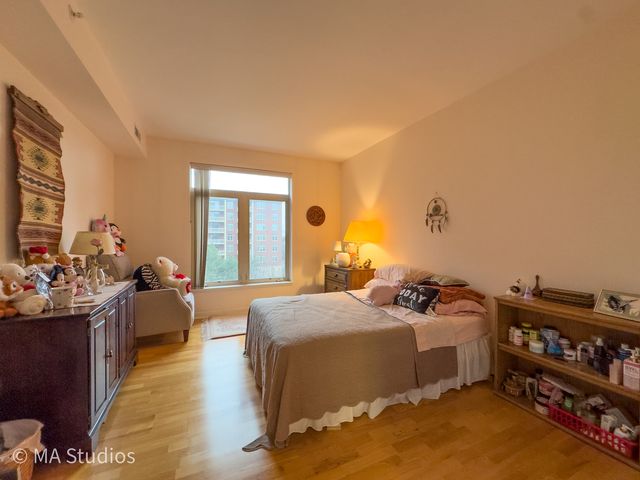 8400 Callie Avenue 312, Morton Grove, IL 60053