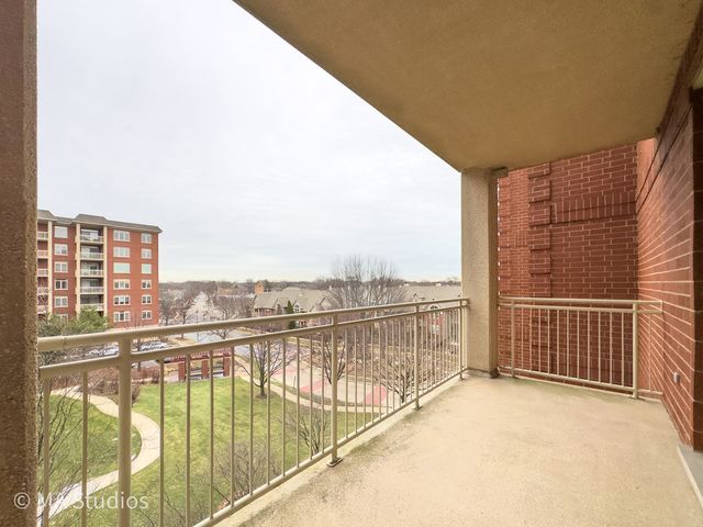 8400 Callie Avenue 312, Morton Grove, IL 60053