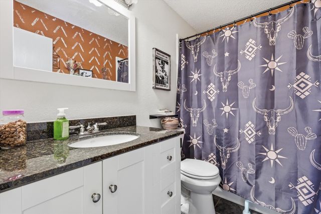 205 Comanche Trail, Krum, TX 76249