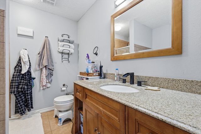 205 Comanche Trail, Krum, TX 76249