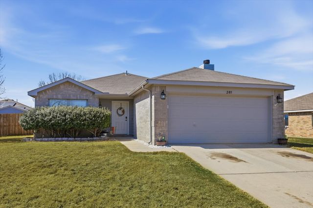 205 Comanche Trail, Krum, TX 76249