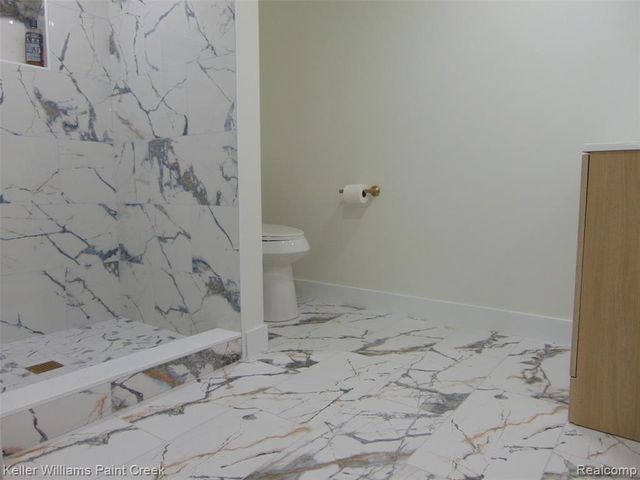 26241 Newport Avenue, Warren, MI 48089