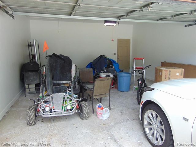 26241 Newport Avenue, Warren, MI 48089