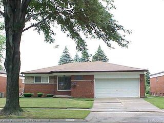 26241 Newport Avenue, Warren, MI 48089