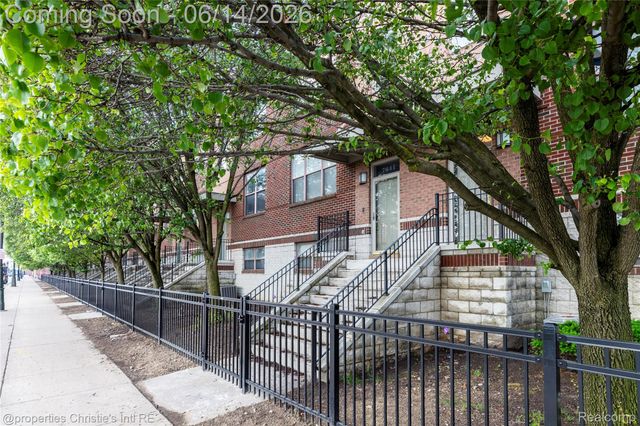 7645 Woodward Avenue 70, Detroit, MI 48202