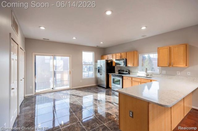 7645 Woodward Avenue 70, Detroit, MI 48202