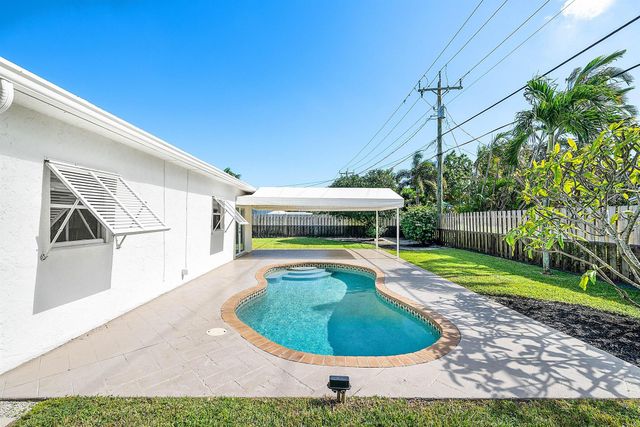 530 Heron Drive, Delray Beach, FL 33444