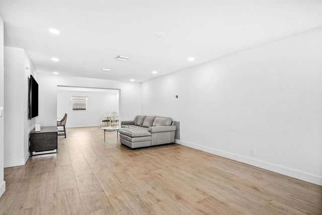 530 Heron Drive, Delray Beach, FL 33444