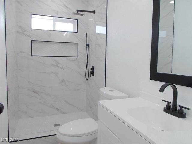 532 North 9th Street C, Las Vegas, NV 89101