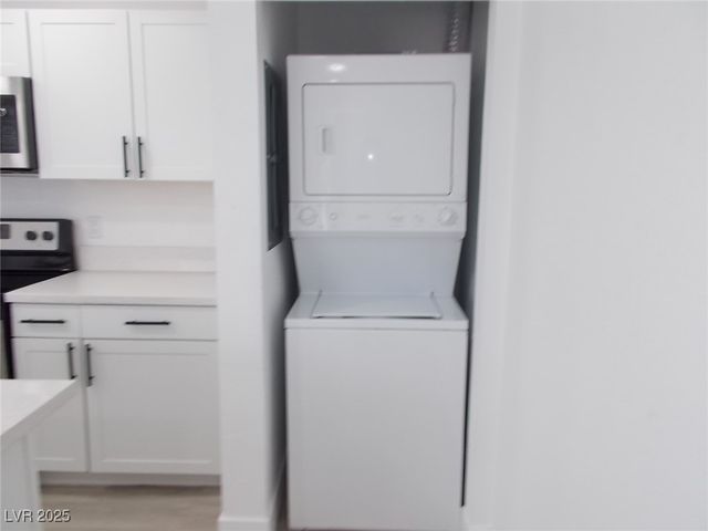 532 North 9th Street C, Las Vegas, NV 89101