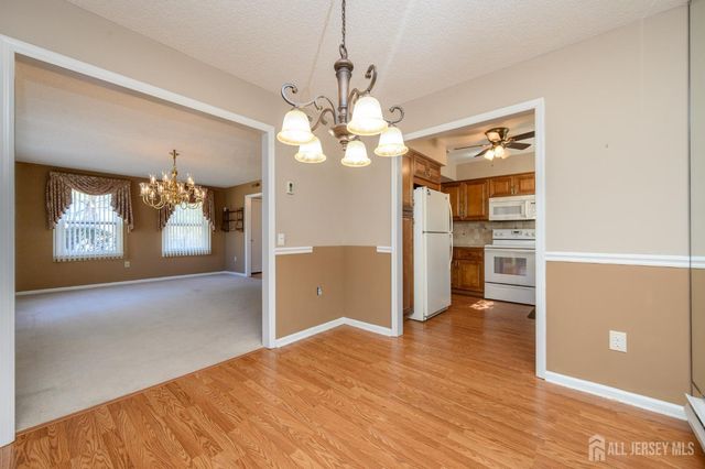 571-B Westport Lane, Monroe, NJ 08831