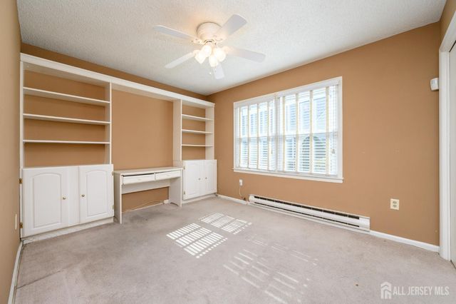 571-B Westport Lane, Monroe, NJ 08831