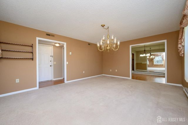 571-B Westport Lane, Monroe, NJ 08831