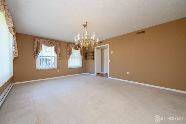 571-B Westport Lane, Monroe, NJ 08831