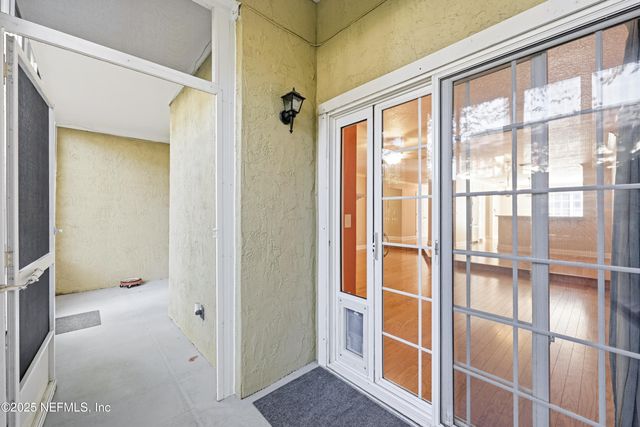 5215 SAN JOSE Boulevard 103, Jacksonville, FL 32207