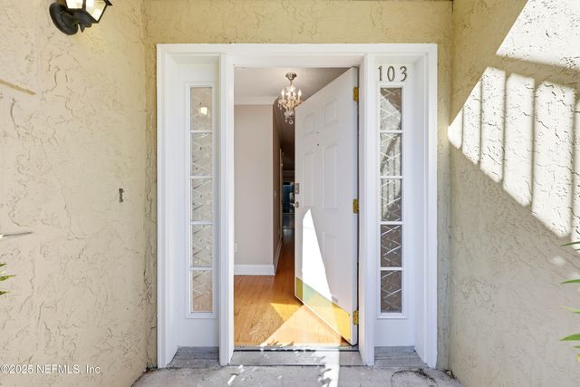 5215 SAN JOSE Boulevard 103, Jacksonville, FL 32207