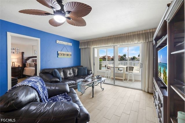 1714 Bikini CT 103, Cape Coral, FL 33904